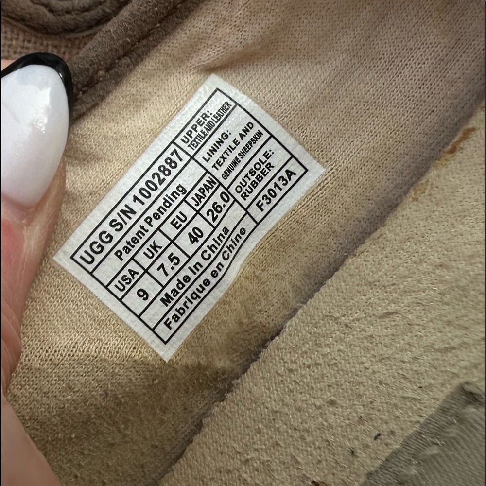 Ugg Canvas Slip On. Only Worn Once!! - image 4